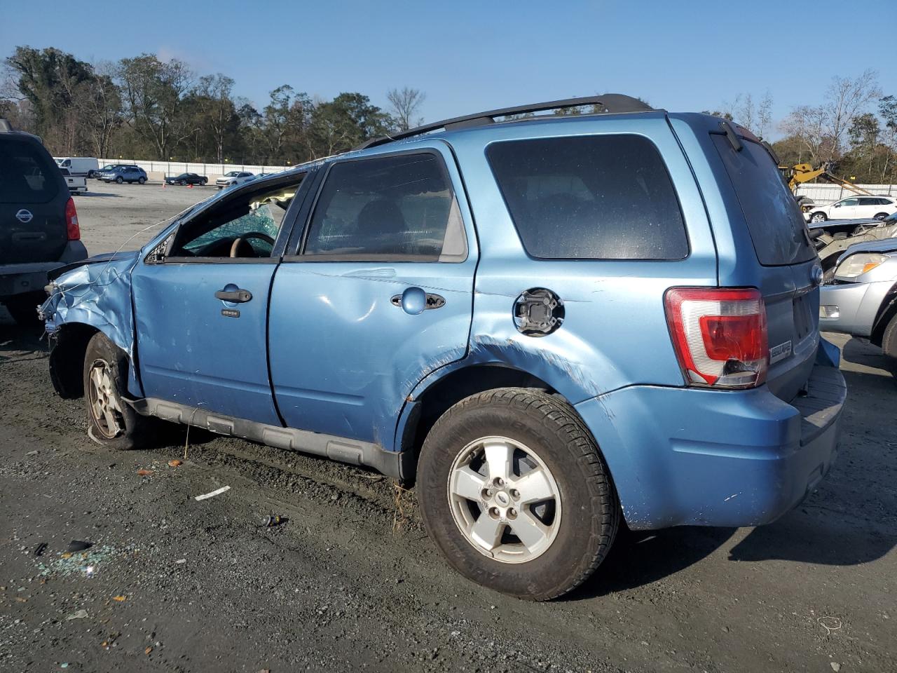 2009 Ford Escape - Image 2