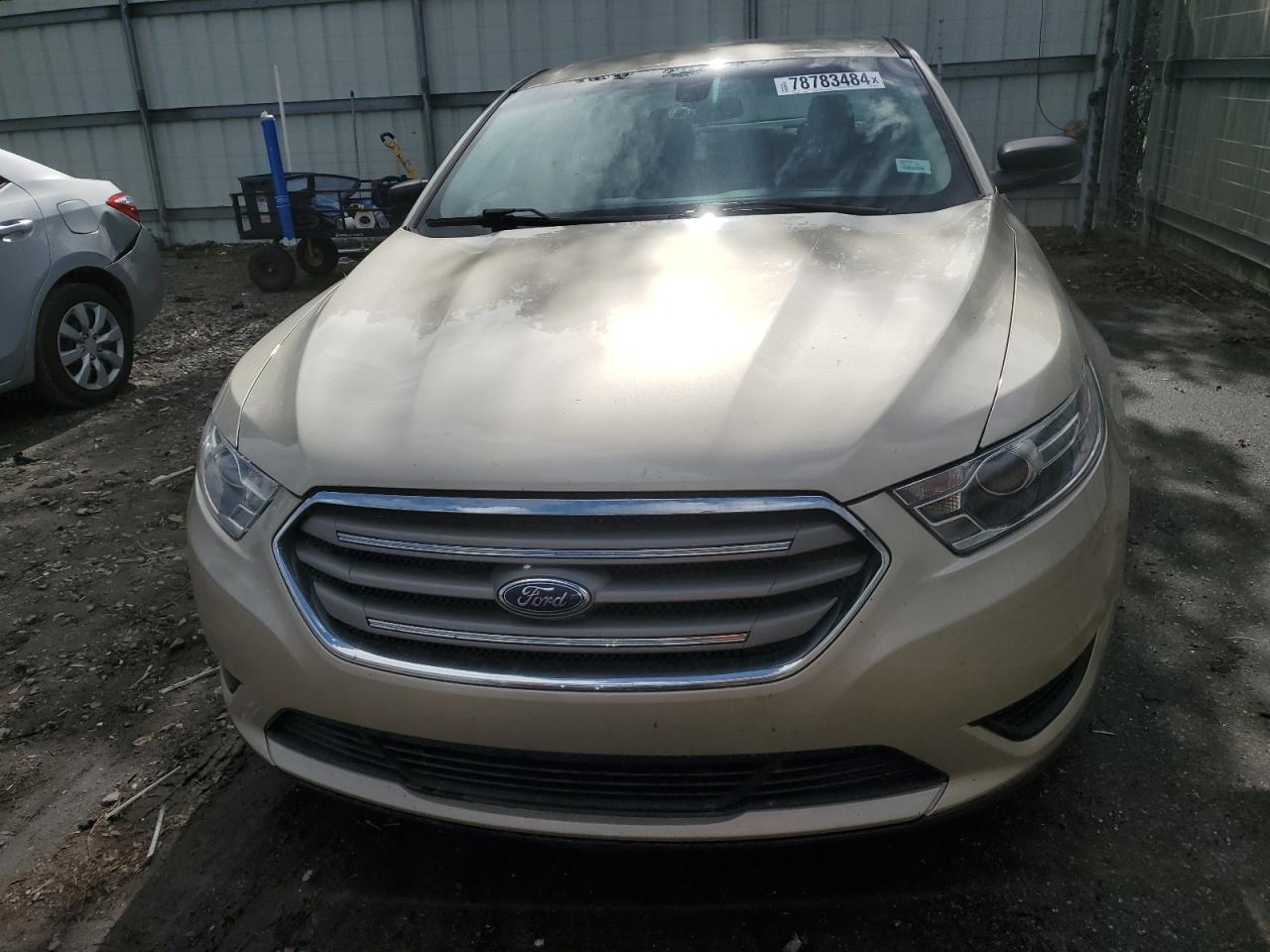 2018 Ford Taurus - Image 5