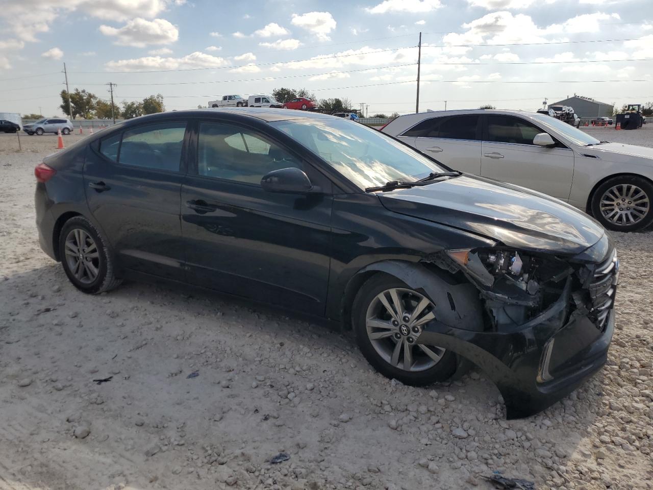 2018 Hyundai Elantra - Image 4