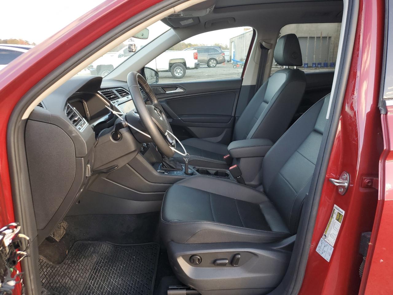 2020 Volkswagen Tiguan - Image 7