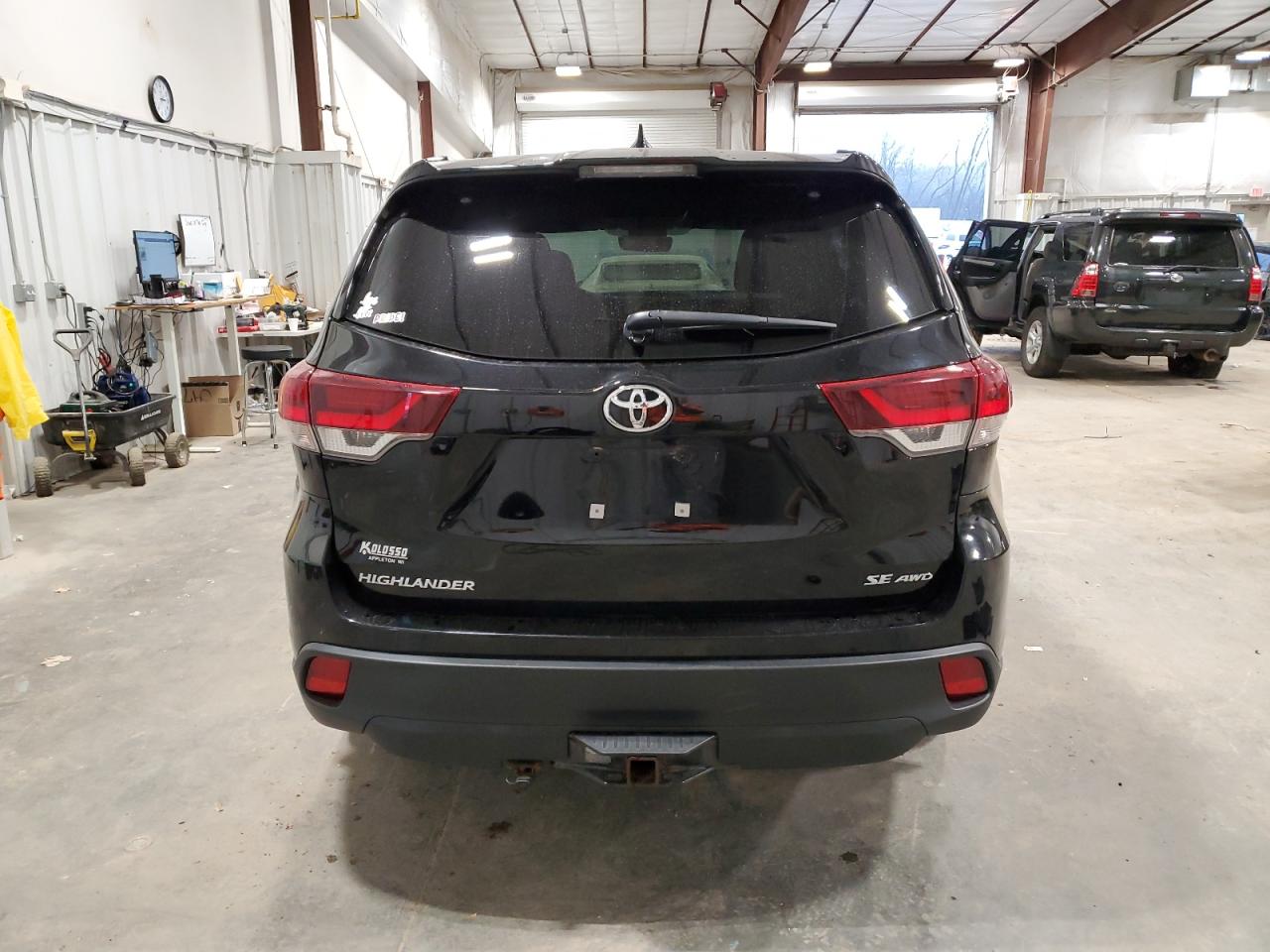 VIN 5TDJZRFH6KS728921 2019 TOYOTA HIGHLANDER no.6