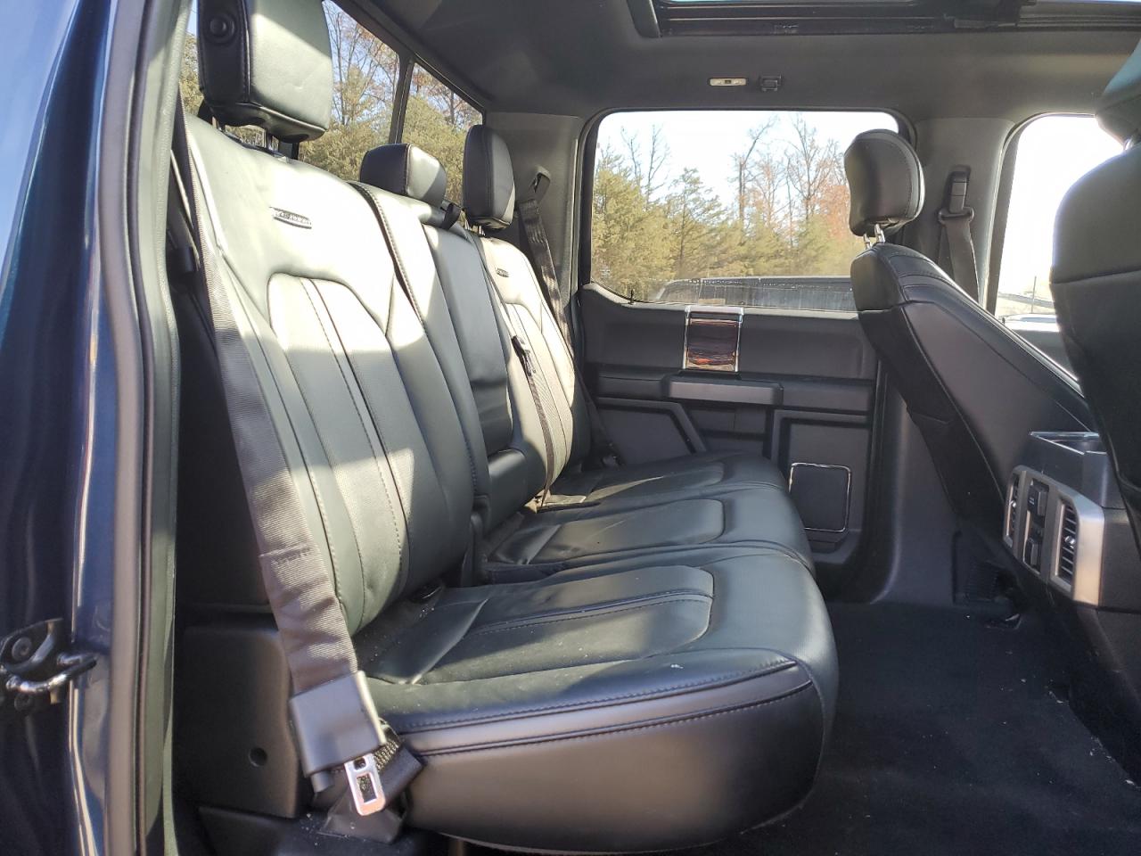 2016 Ford F-150 - Image 10