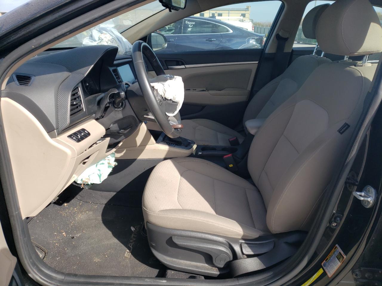 2020 Hyundai Elantra - Image 7