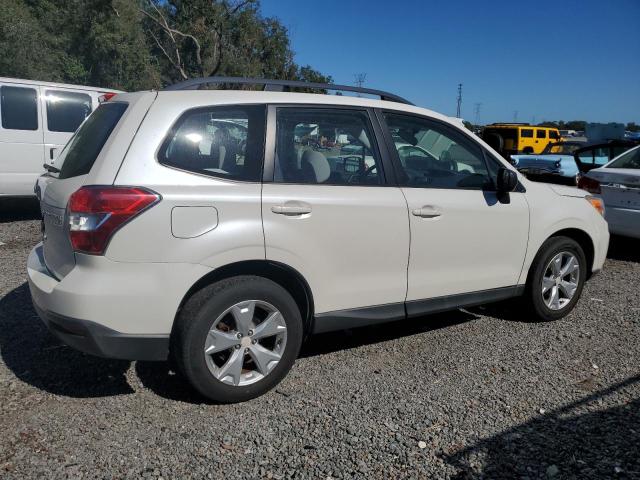  SUBARU FORESTER 2015 Белы