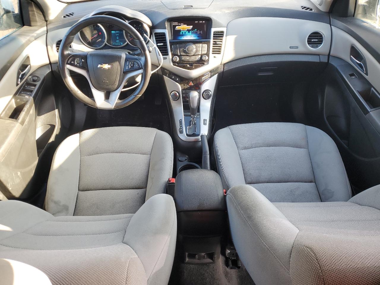 2013 Chevrolet Cruze - Image 8