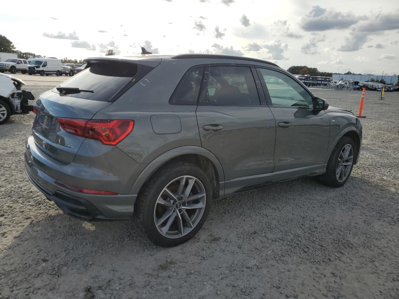 2022 Audi Q3 - Image 3