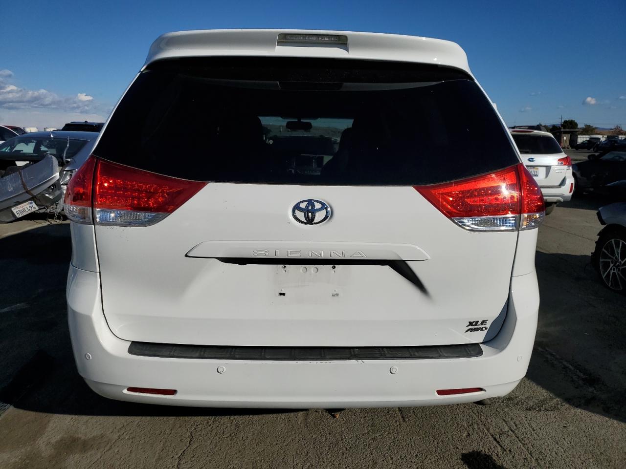 2011 Toyota Sienna Xle VIN: 5TDDK3DC4BS007583 Lot: 80918624