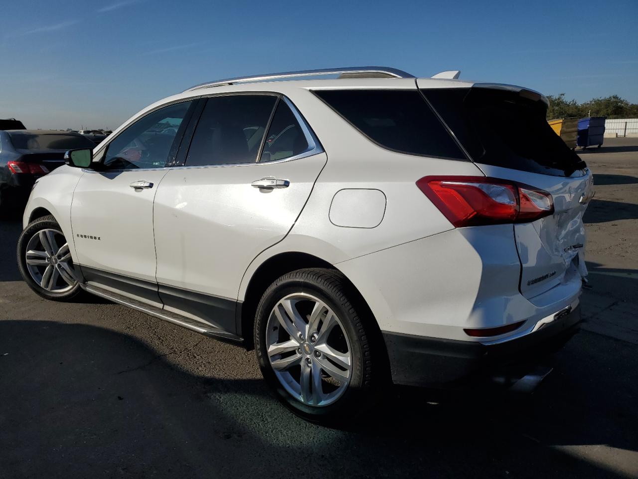 2018 Chevrolet Equinox - Image 2