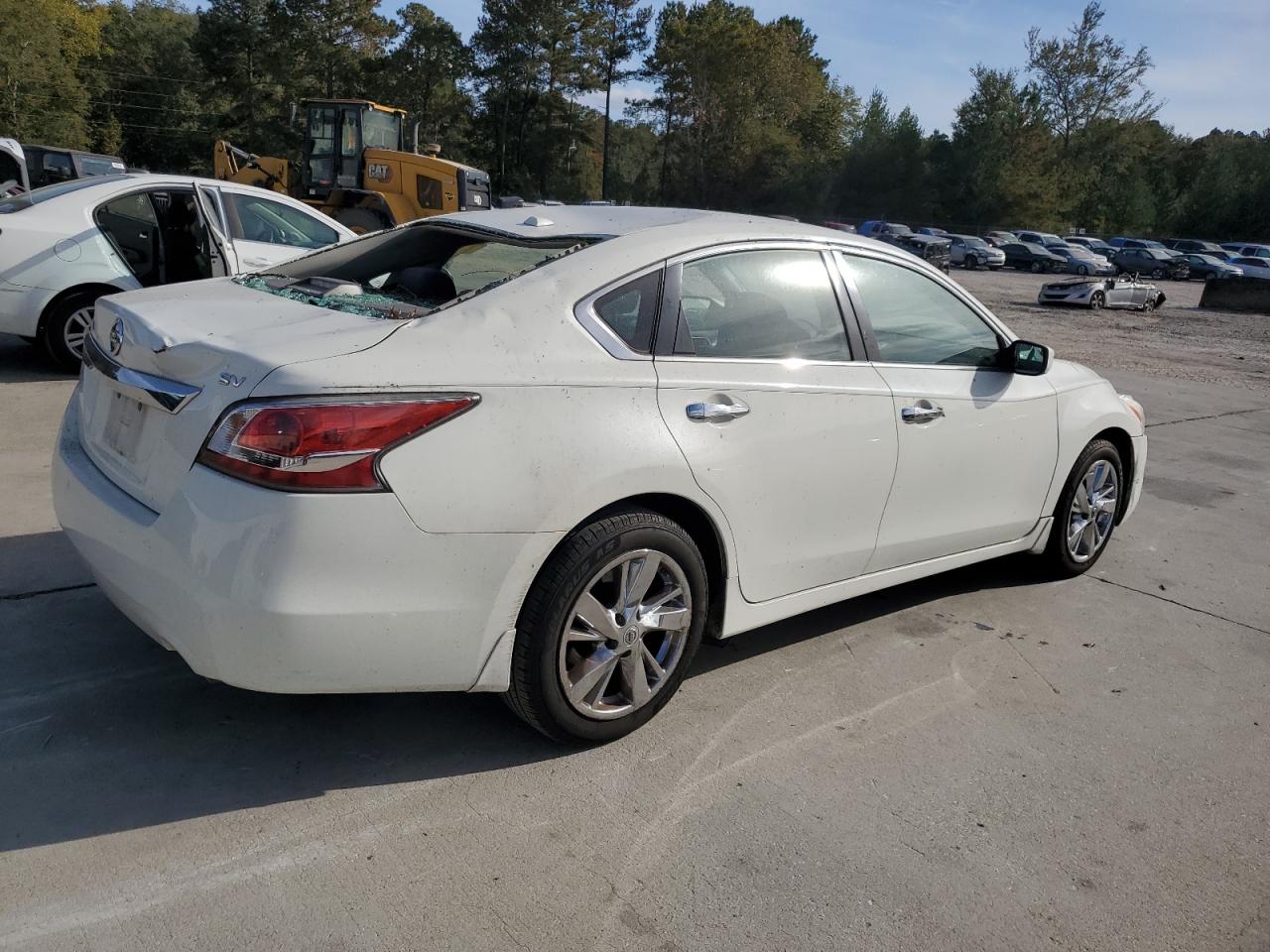 2015 Nissan Altima - Image 3