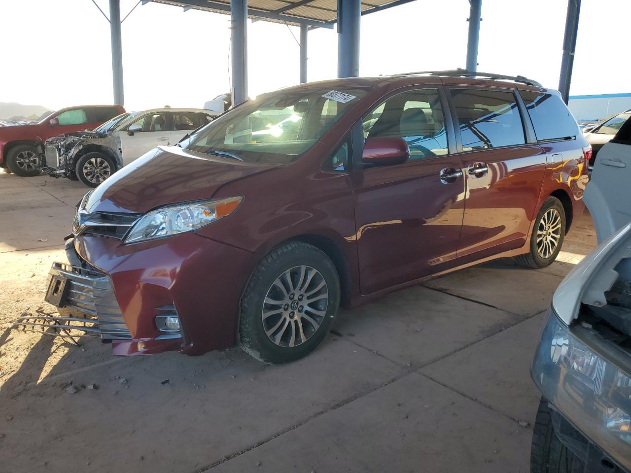 2018 Toyota Sienna - Image 1