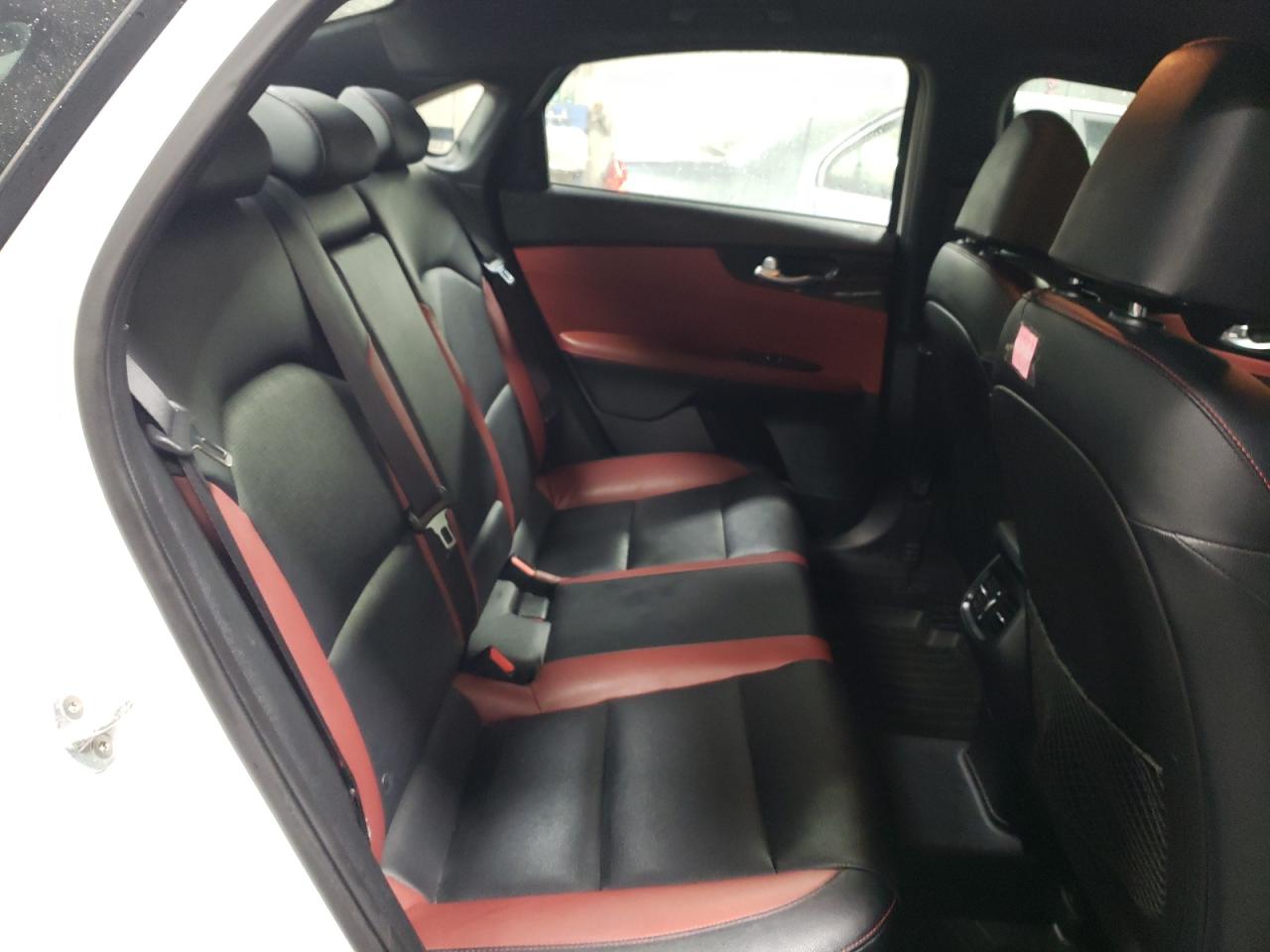 2019 Kia Forte - Image 10