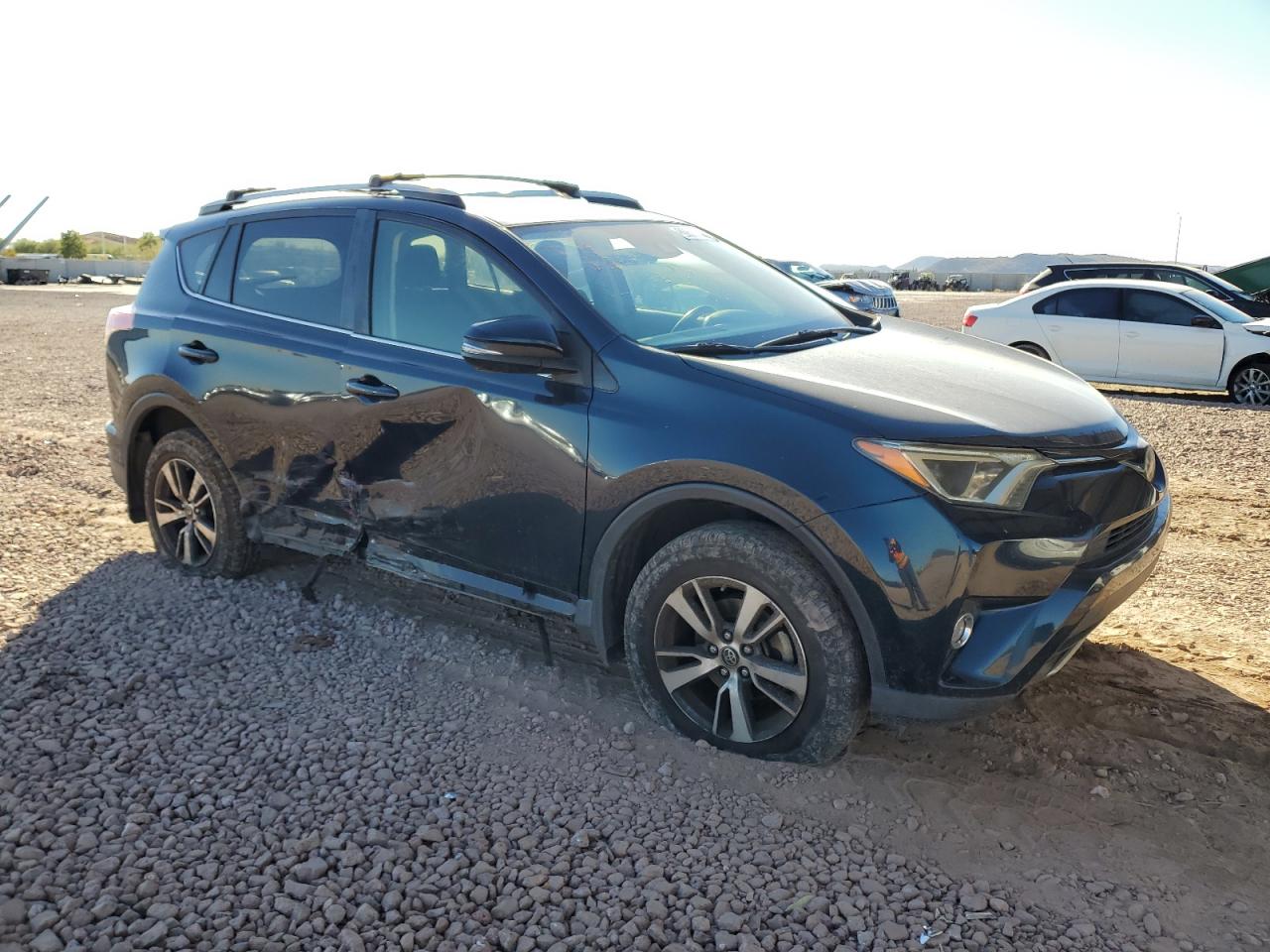 2018 Toyota RAV 4 - Image 4