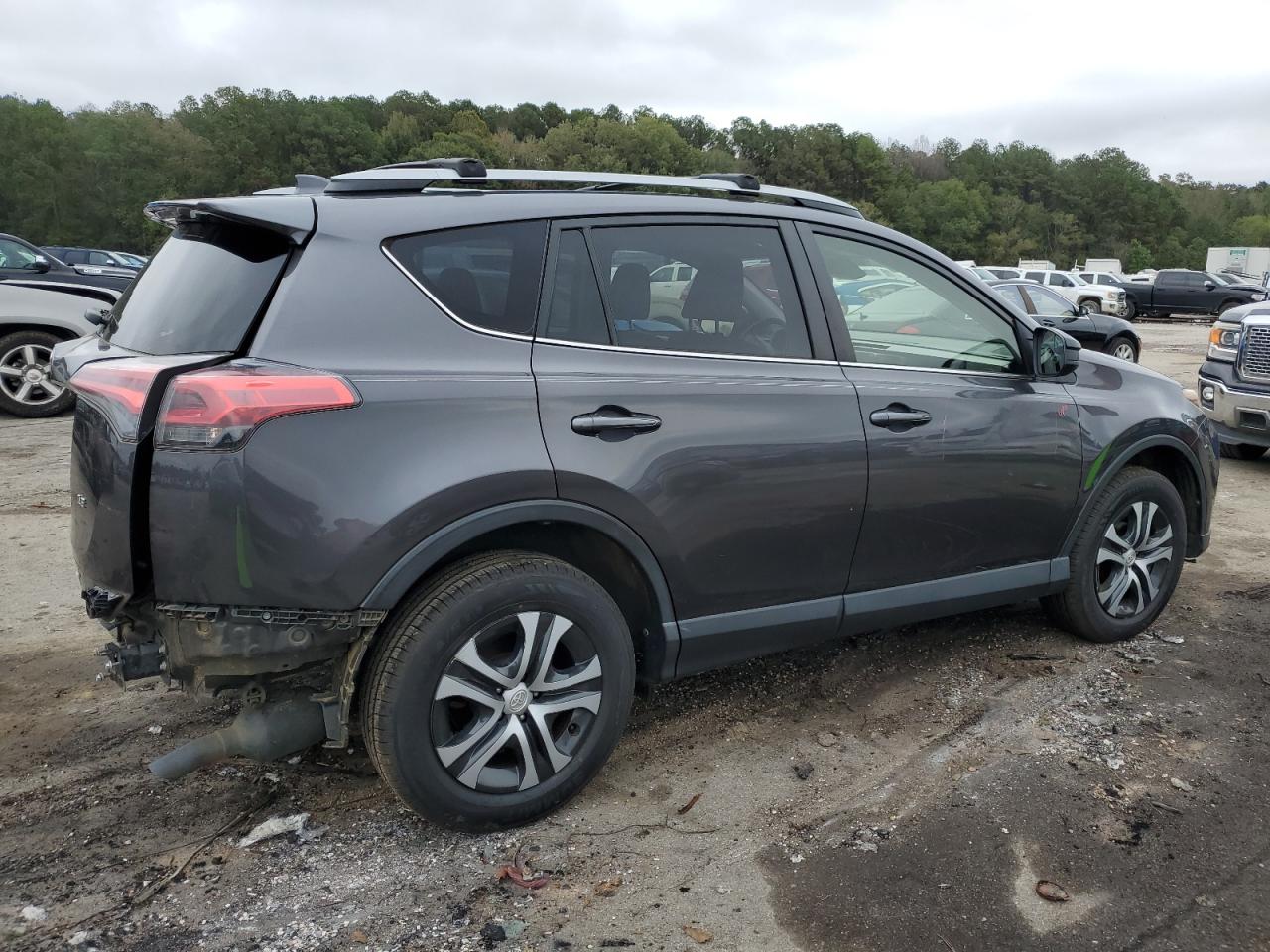 VIN JTMZFREV7JJ152688 2018 TOYOTA RAV4 no.3