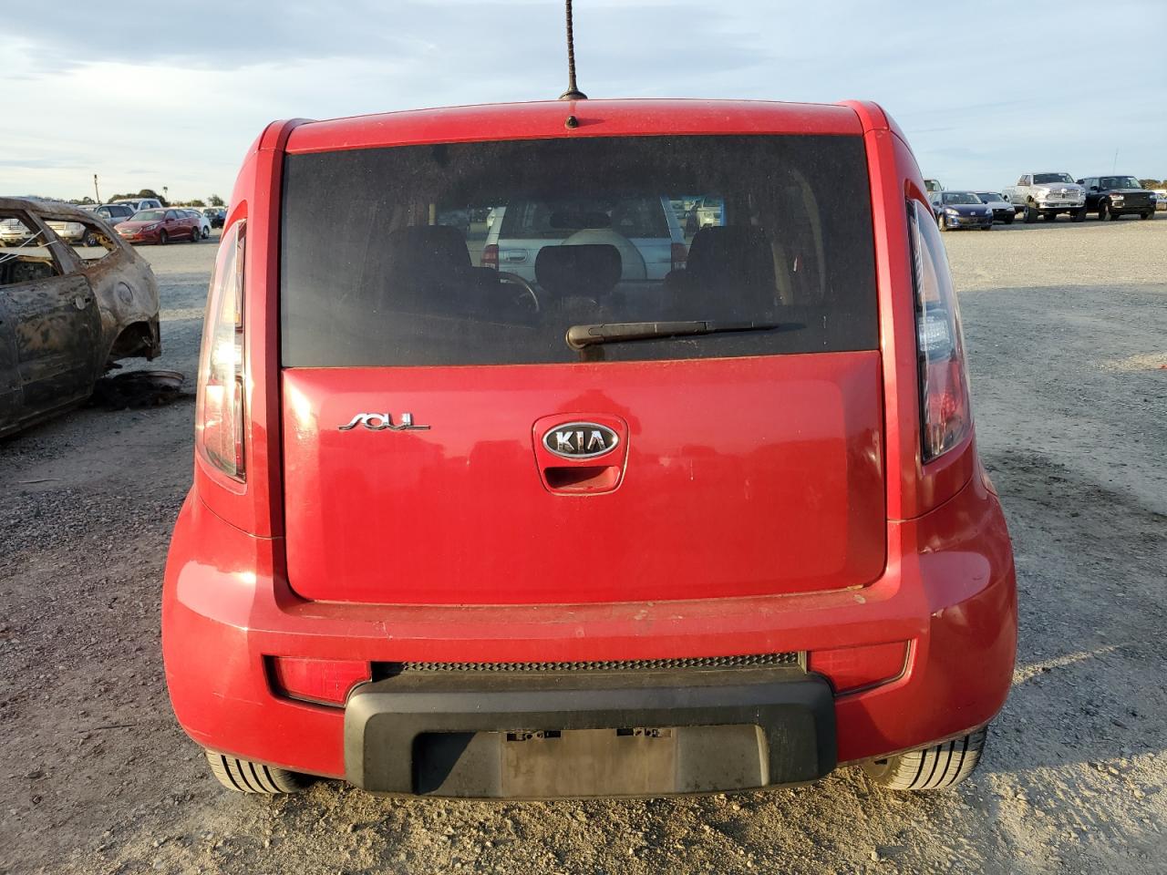 2011 Kia Soul + VIN: KNDJT2A29B7259667 Lot: 79318284