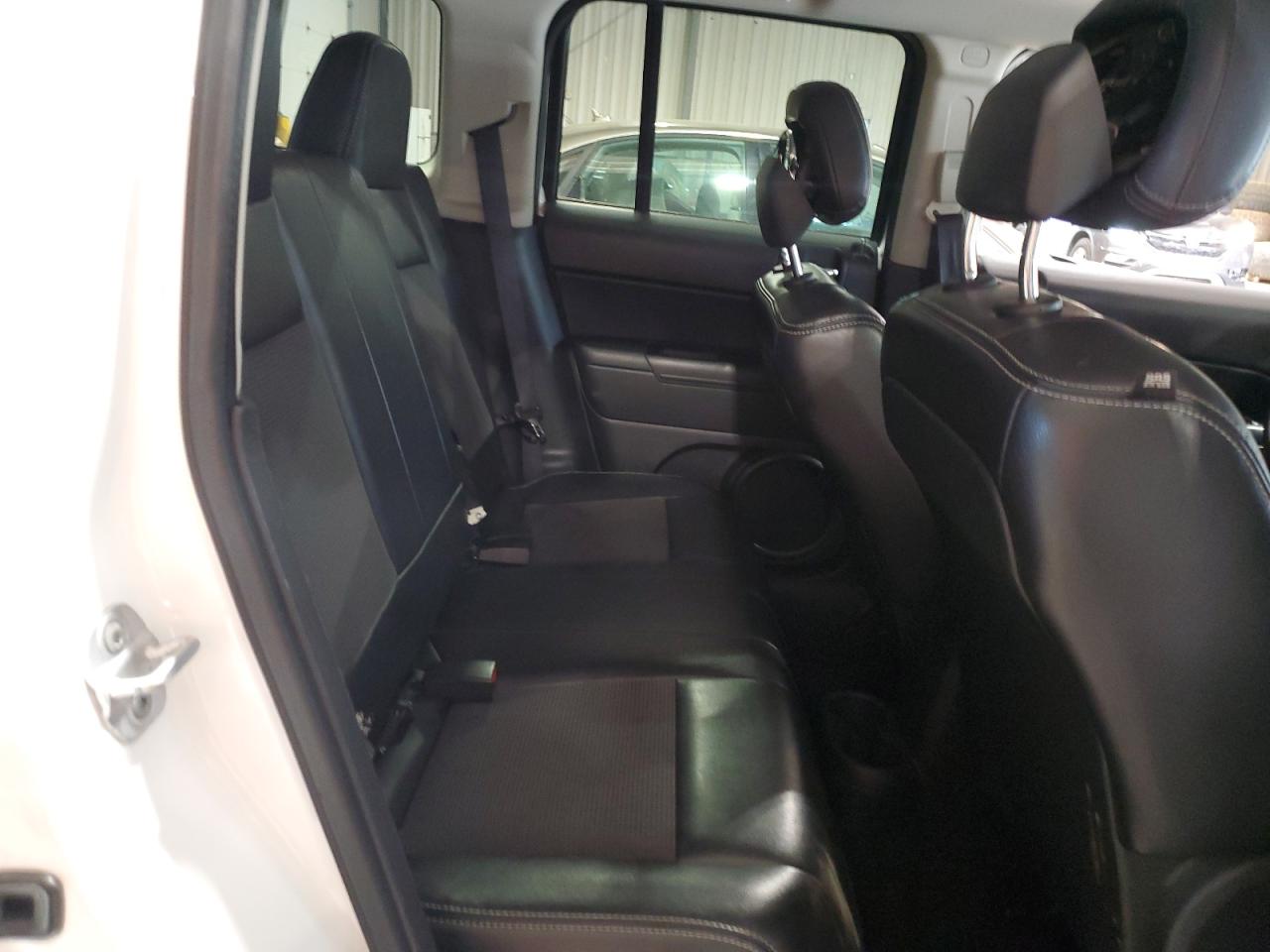 2014 Jeep Liberty (Patriot) - Image 11
