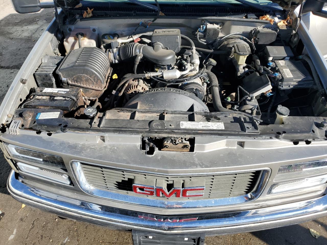 1998 GMC Sierra - Image 11