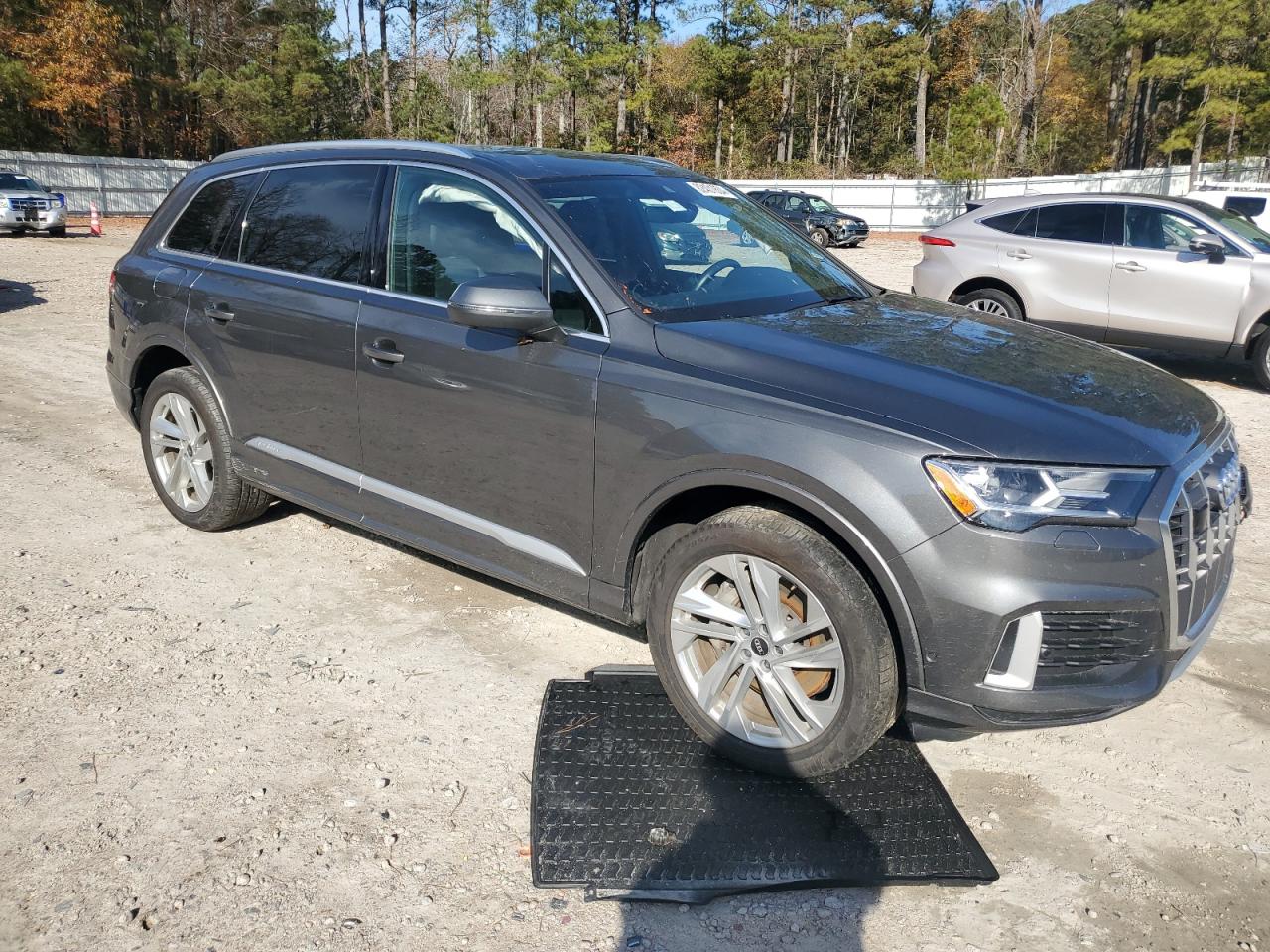 2021 Audi Q7 - Image 4