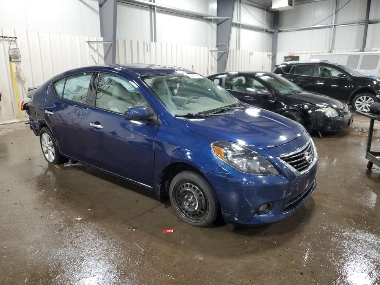 2014 Nissan Versa - Image 4