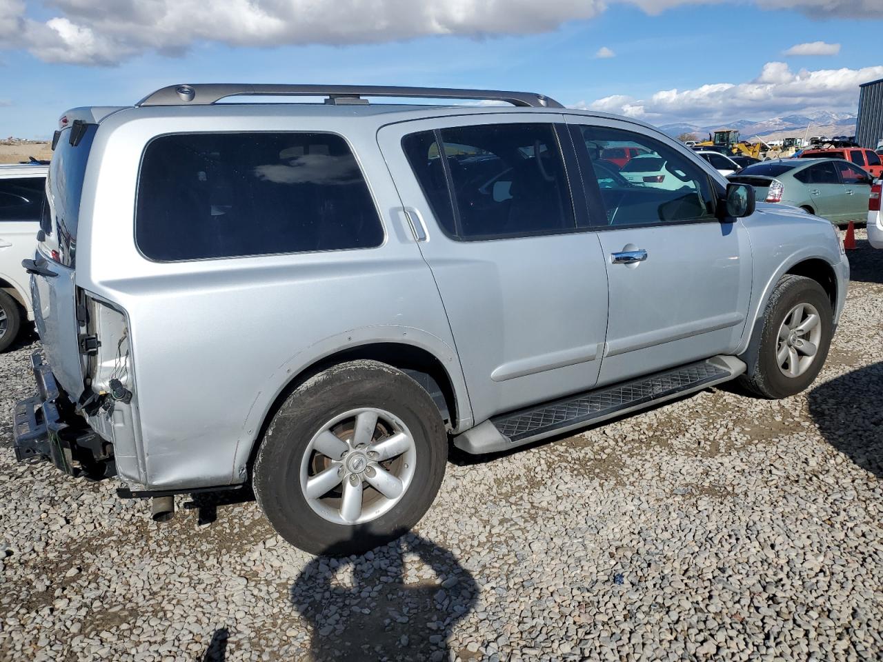 2015 Nissan Armada - Image 3