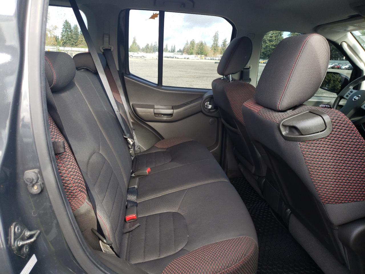 2010 Nissan XTerra - Image 11