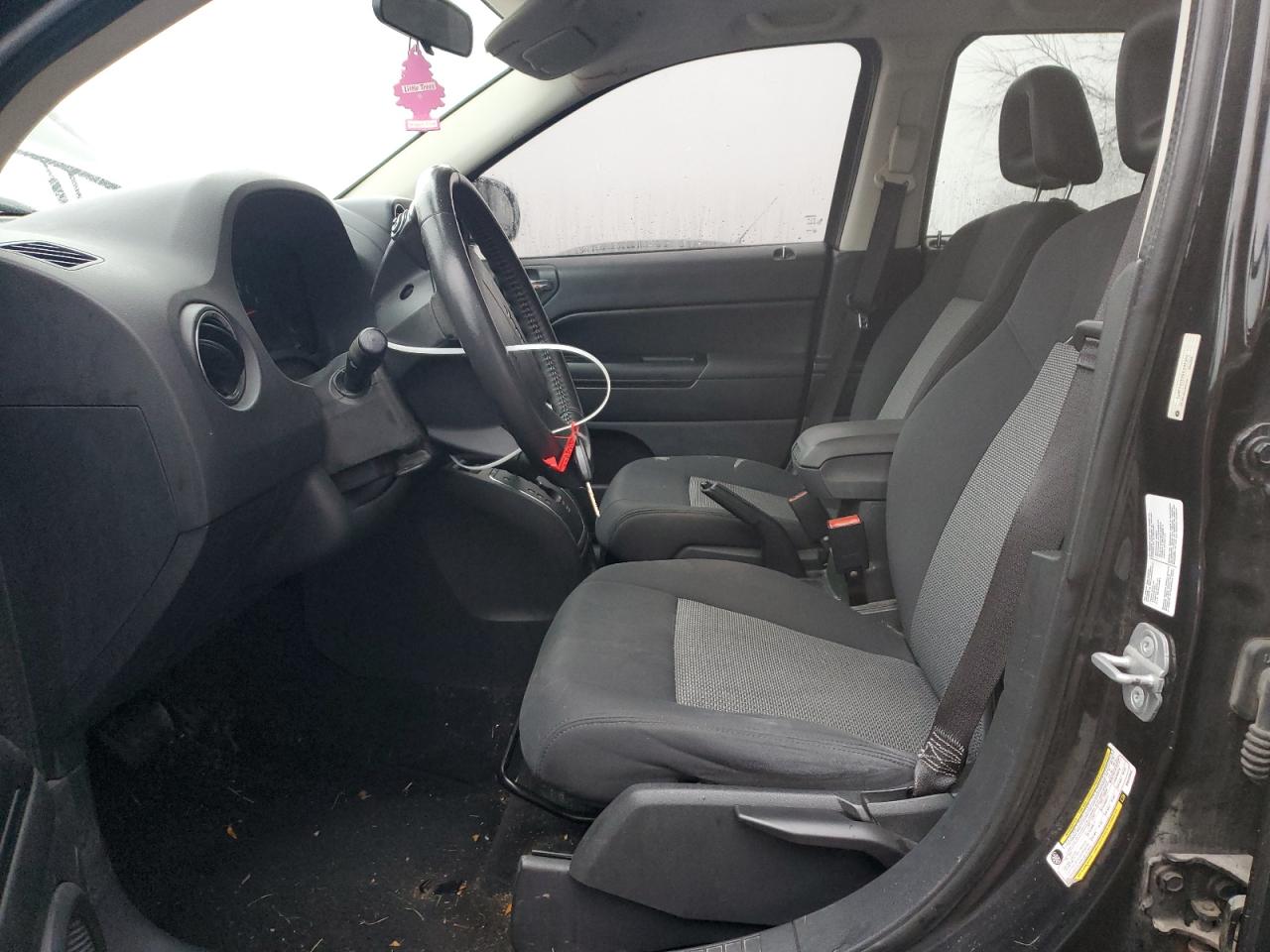2009 Jeep Compass - Image 7