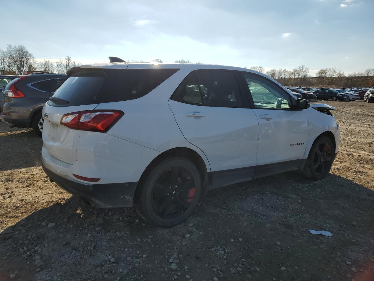 2019 Chevrolet Equinox - Image 3