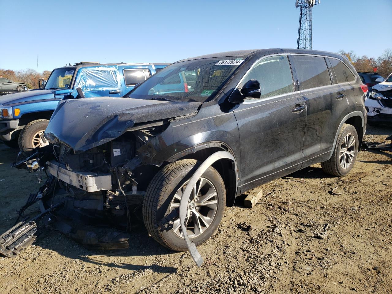 2018 Toyota Highlander - Image 1