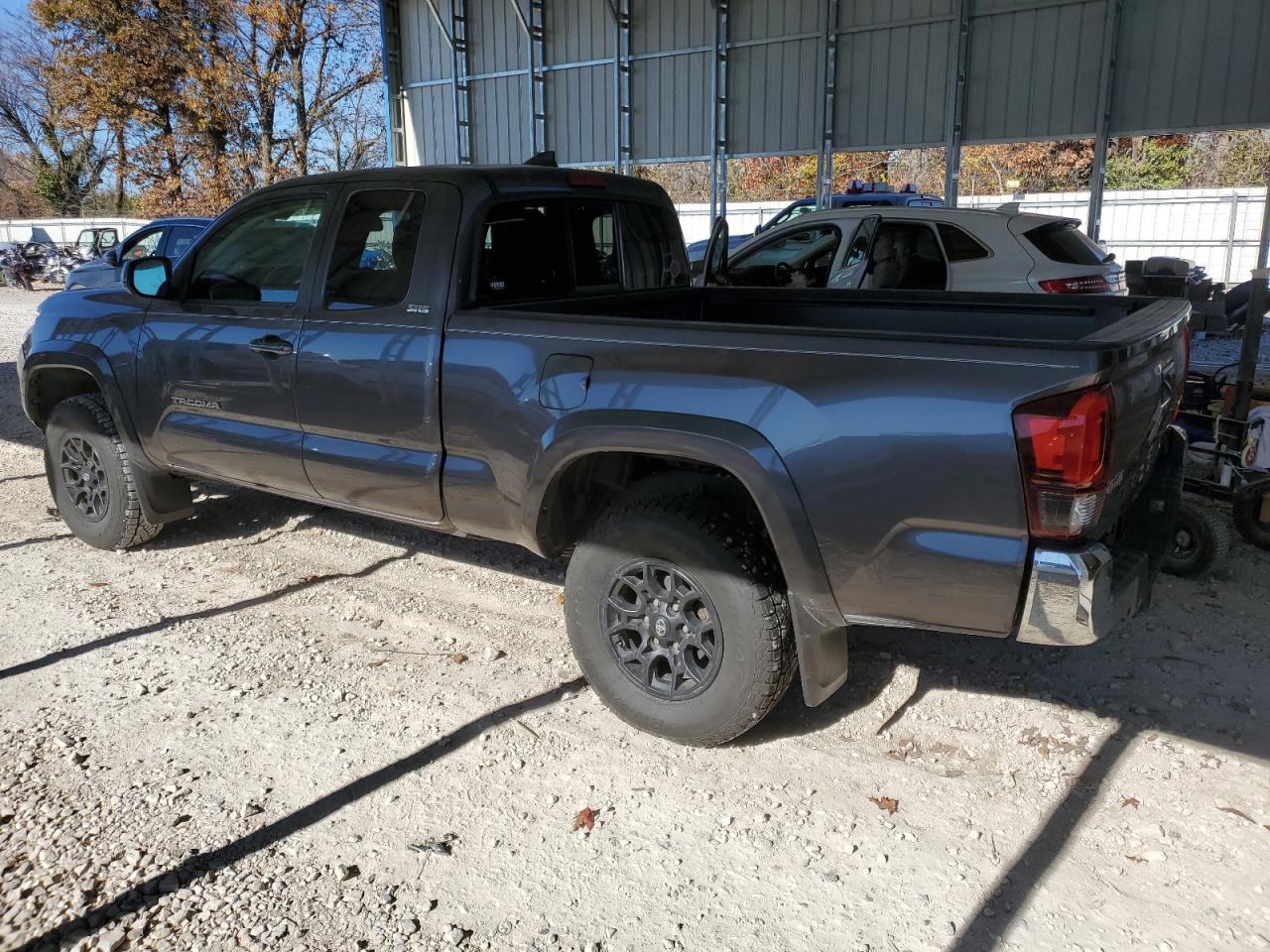 2019 Toyota Tacoma - Image 2