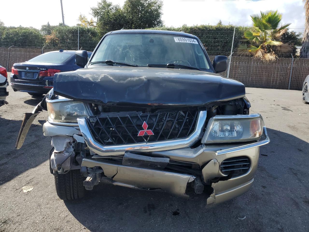 2001 Mitsubishi Montero - Image 5