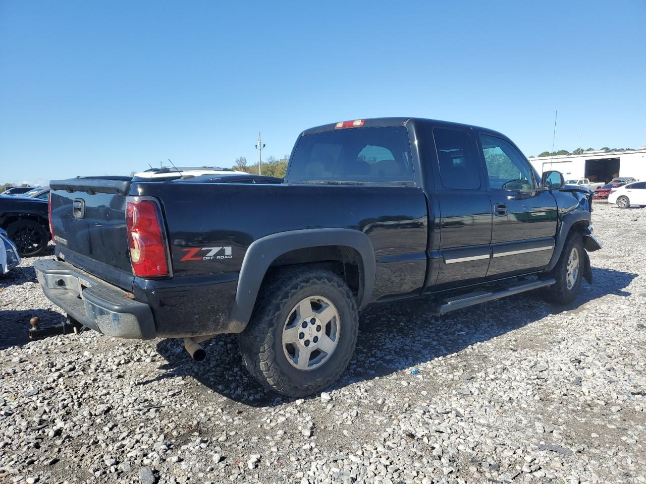 2006 Chevrolet Silverado - Image 3