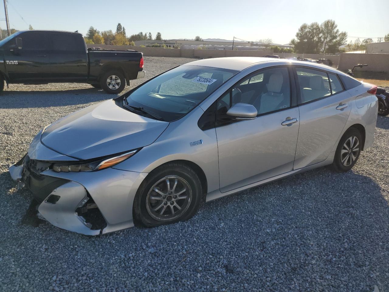 VIN JTDKARFP2H3019979 2017 TOYOTA PRIUS no.1