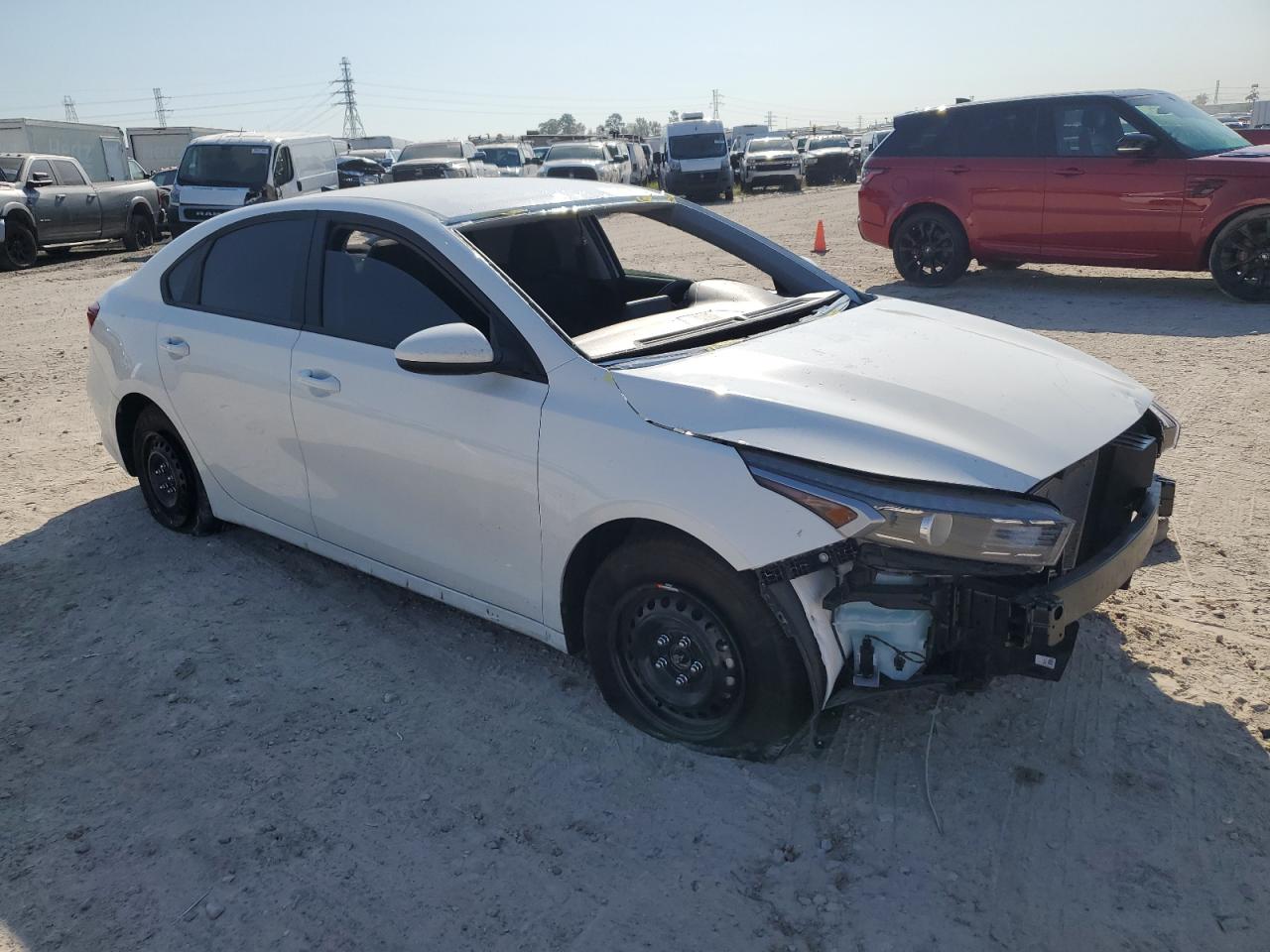 2024 Kia Forte - Image 4