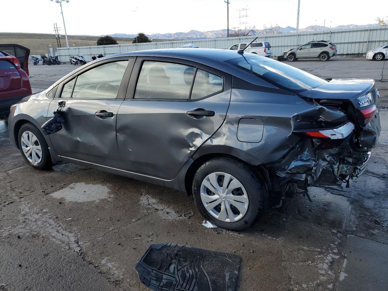2021 Nissan Versa - Image 2