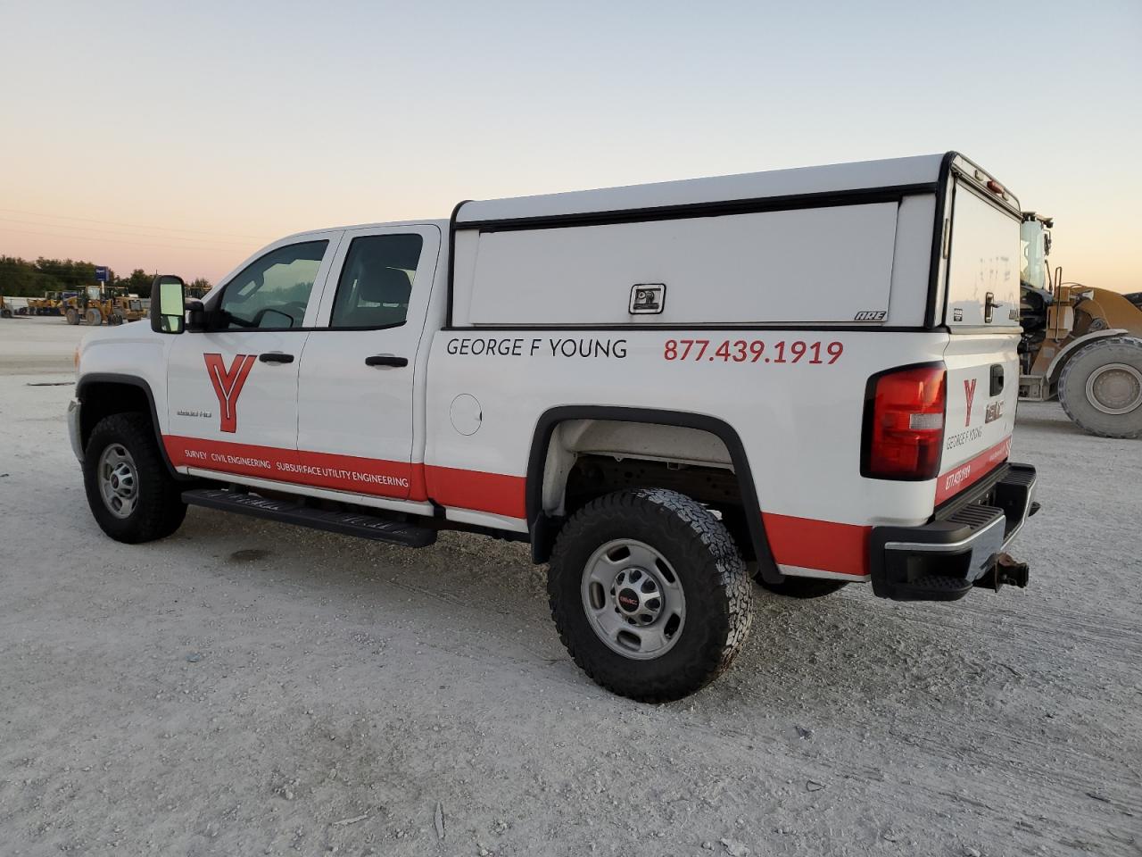 2017 GMC Sierra - Image 2
