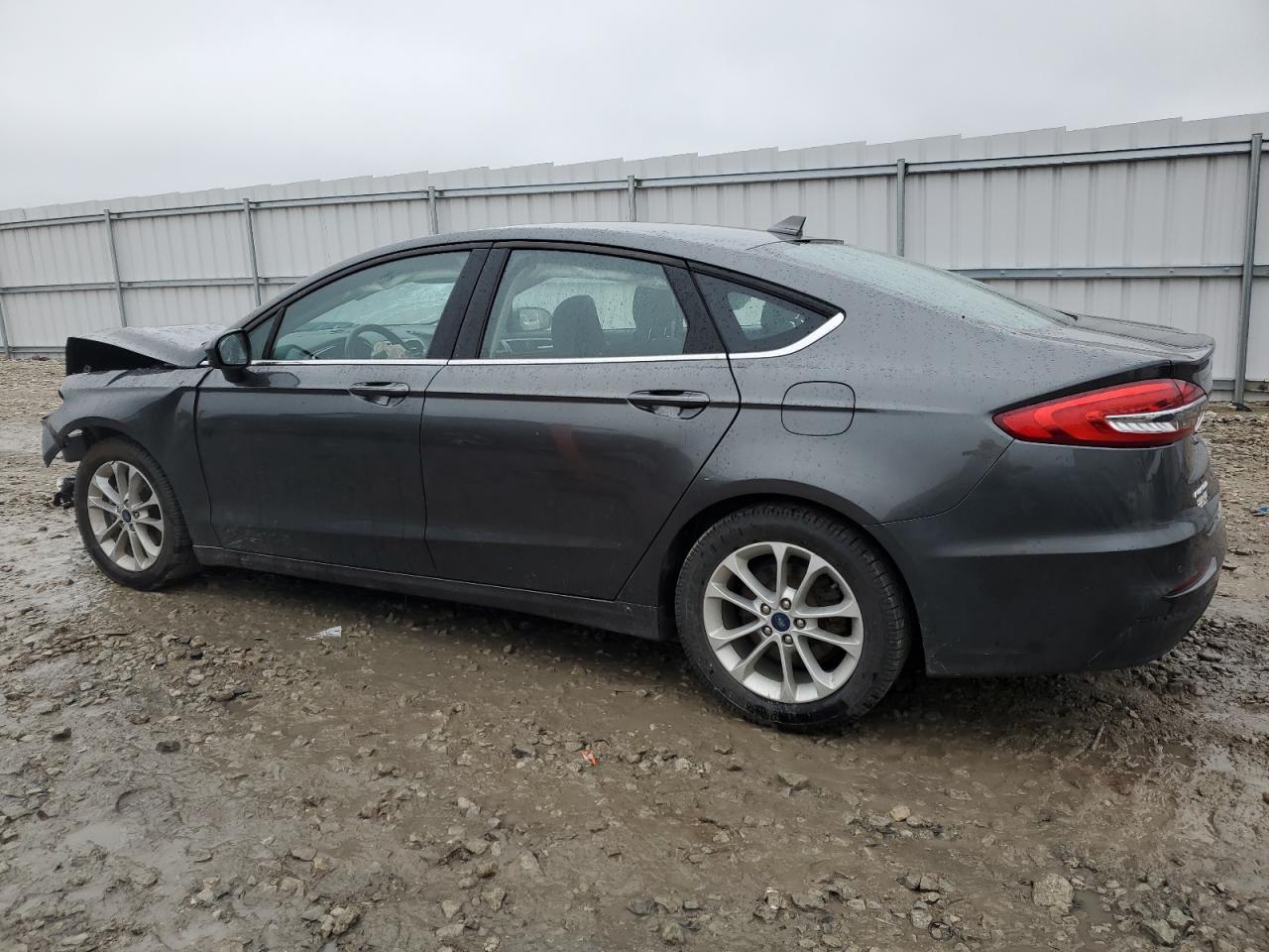 2020 Ford Fusion - Image 2
