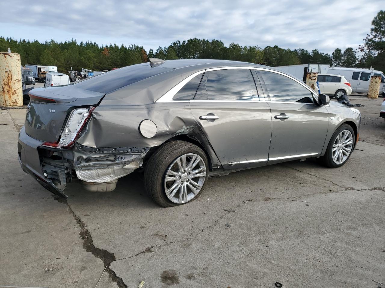 2019 Cadillac XTS - Image 3