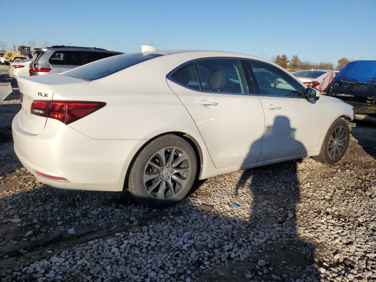 VIN 19UUB1F37FA002402 2015 ACURA TLX no.3