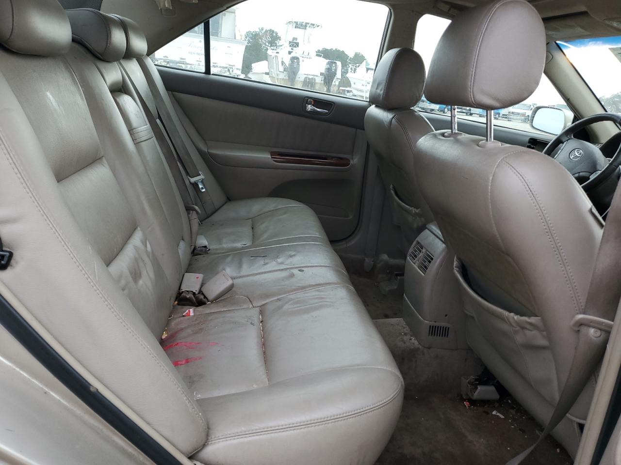 2005 Toyota Camry - Image 10