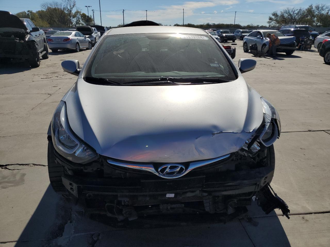2016 Hyundai Elantra - Image 5