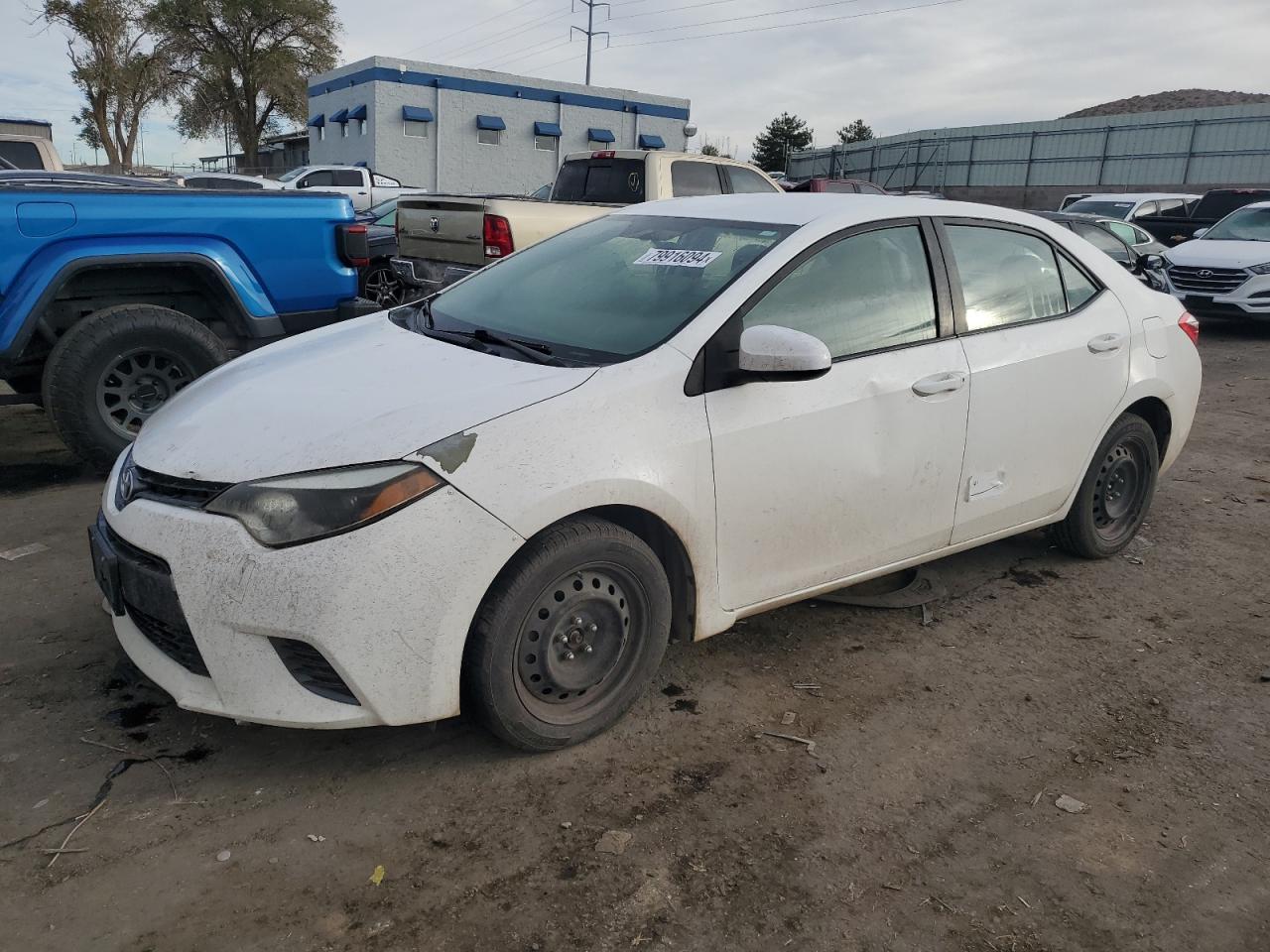 VIN 5YFBURHE1GP510584 2016 TOYOTA COROLLA no.1