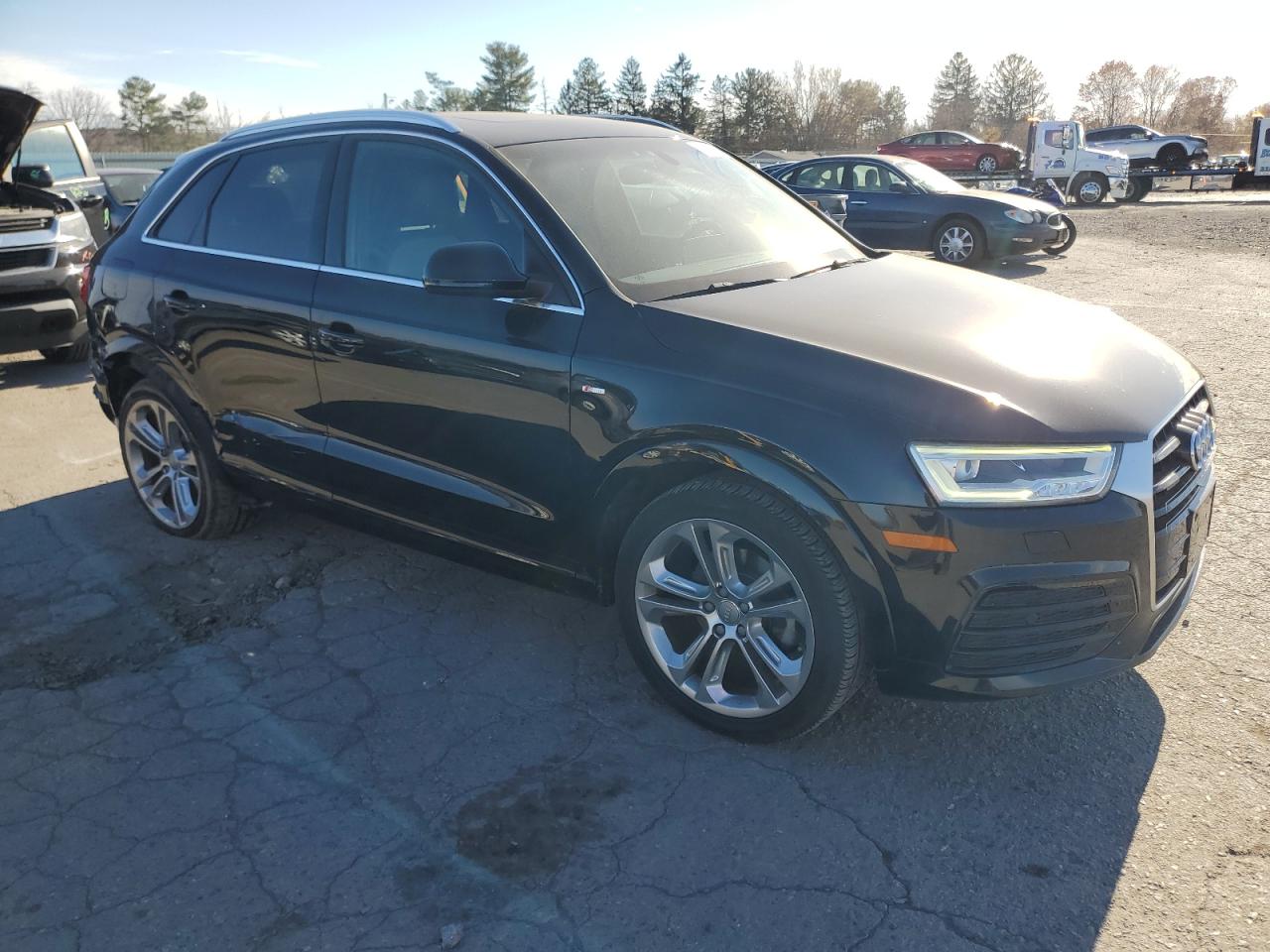 VIN WA1JCCFS8JR008909 2018 AUDI Q3 no.4