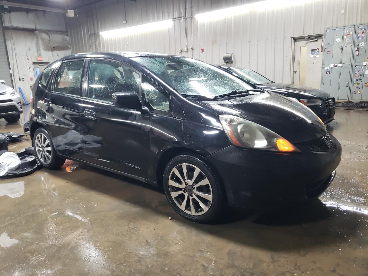 2010 Honda Fit - Image 4