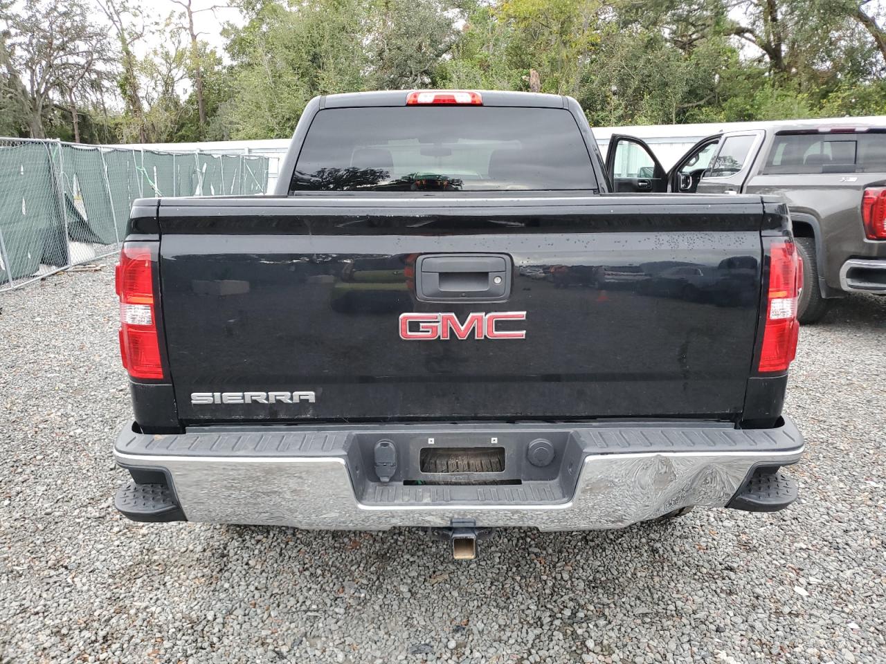 2018 GMC Sierra - Image 6