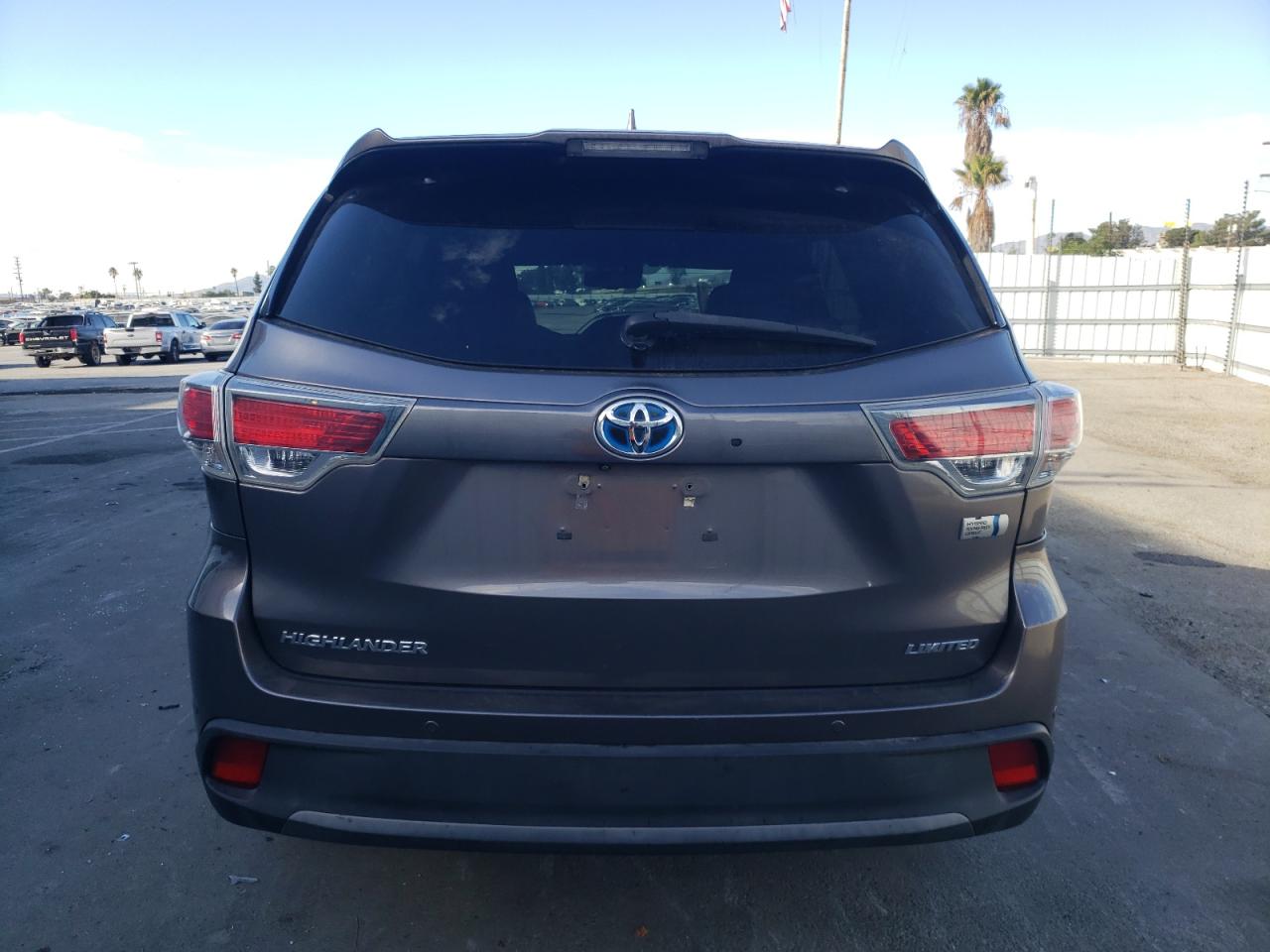 2015 Toyota Highlander - Image 6