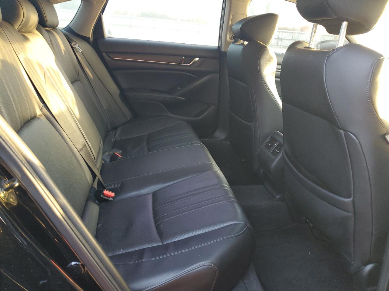 2018 Honda Accord - Image 10