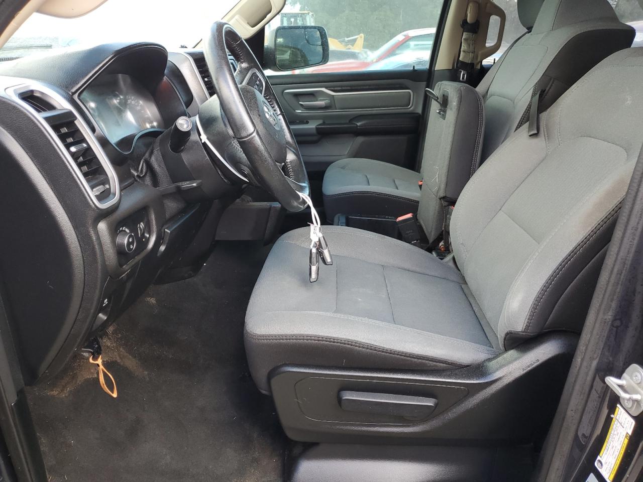 2020 RAM 1500 - Image 7