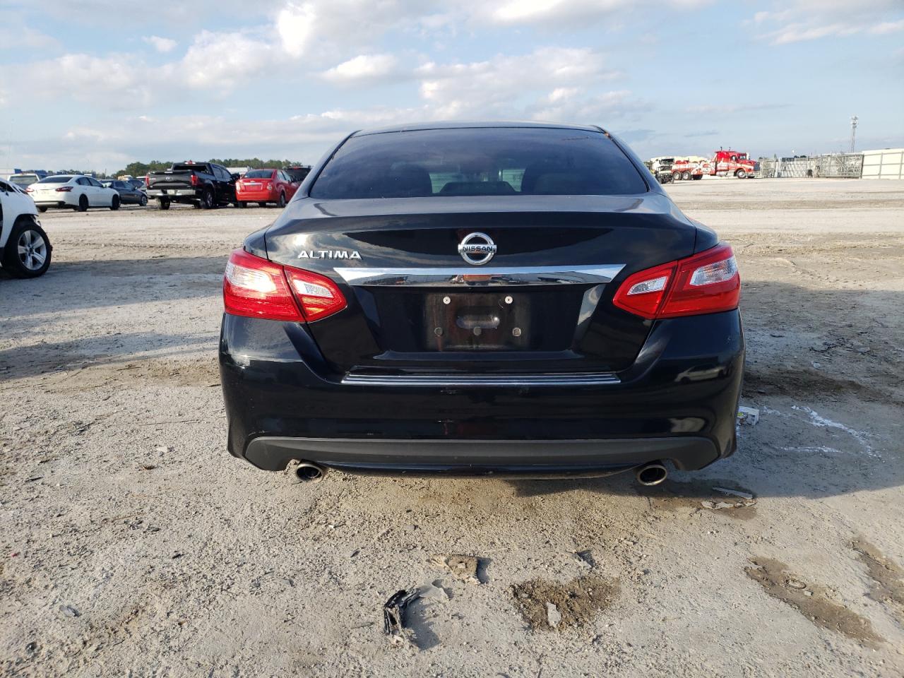 2017 Nissan Altima 2.5 VIN: 1N4AL3AP8HC277052 Lot: 79746704