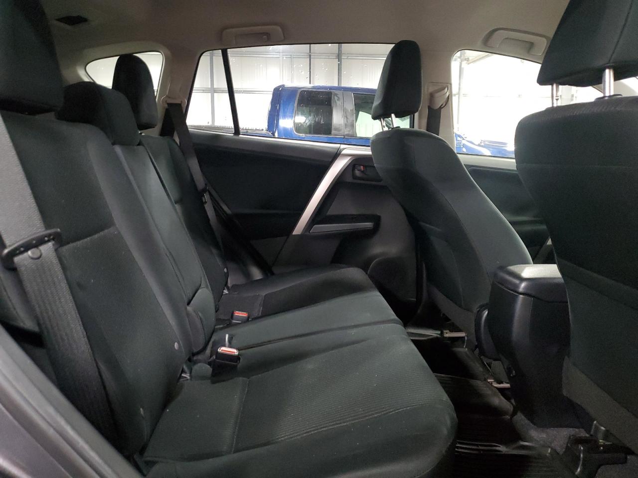 2018 Toyota RAV 4 - Image 11