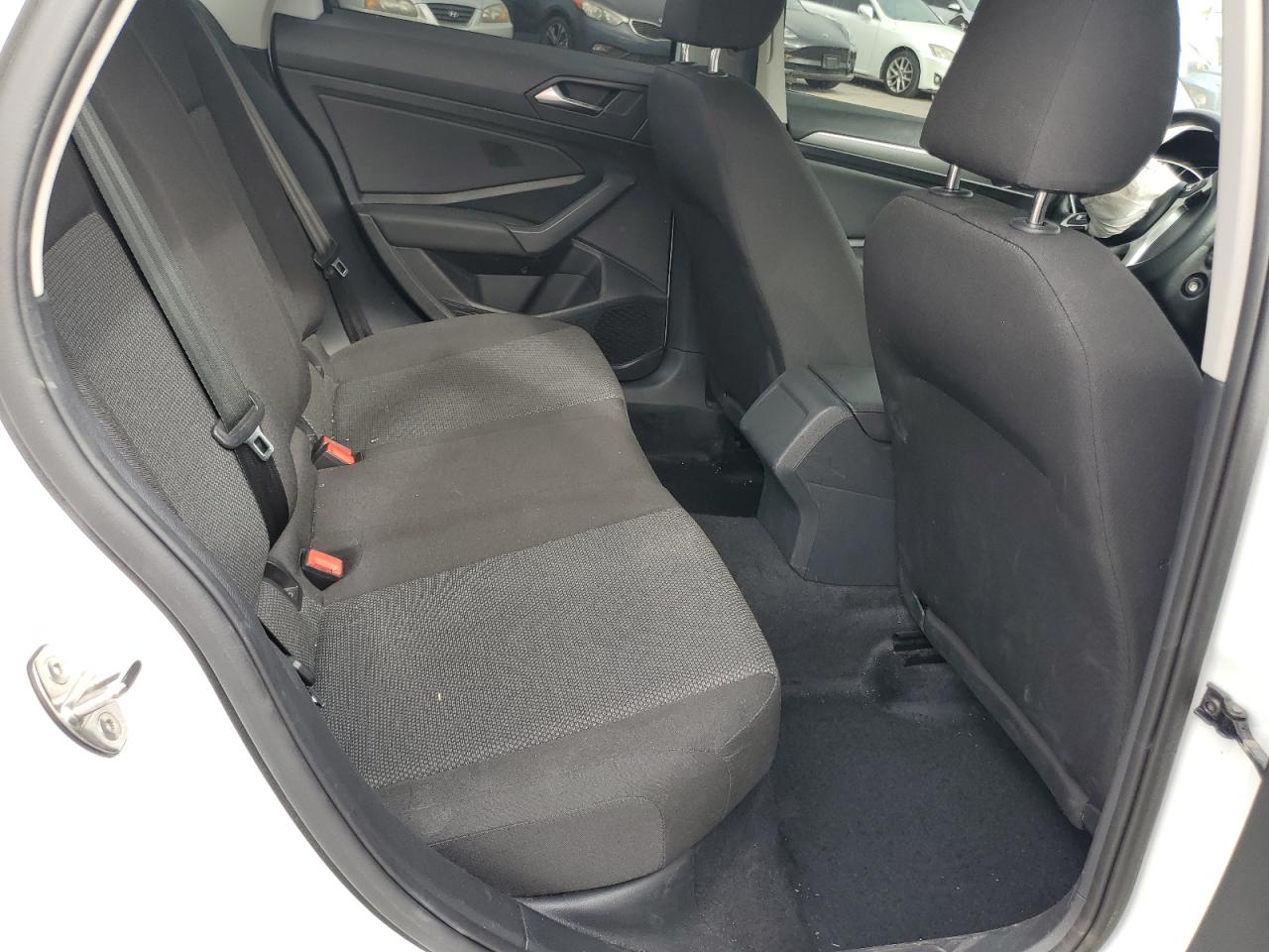 2021 Volkswagen Jetta - Image 11