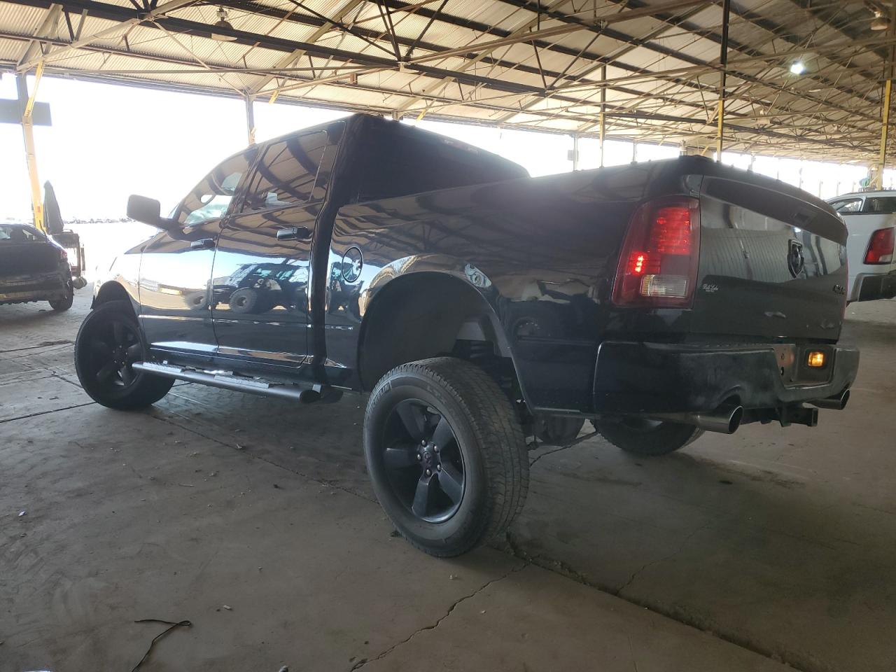 2015 RAM 1500 - Image 2